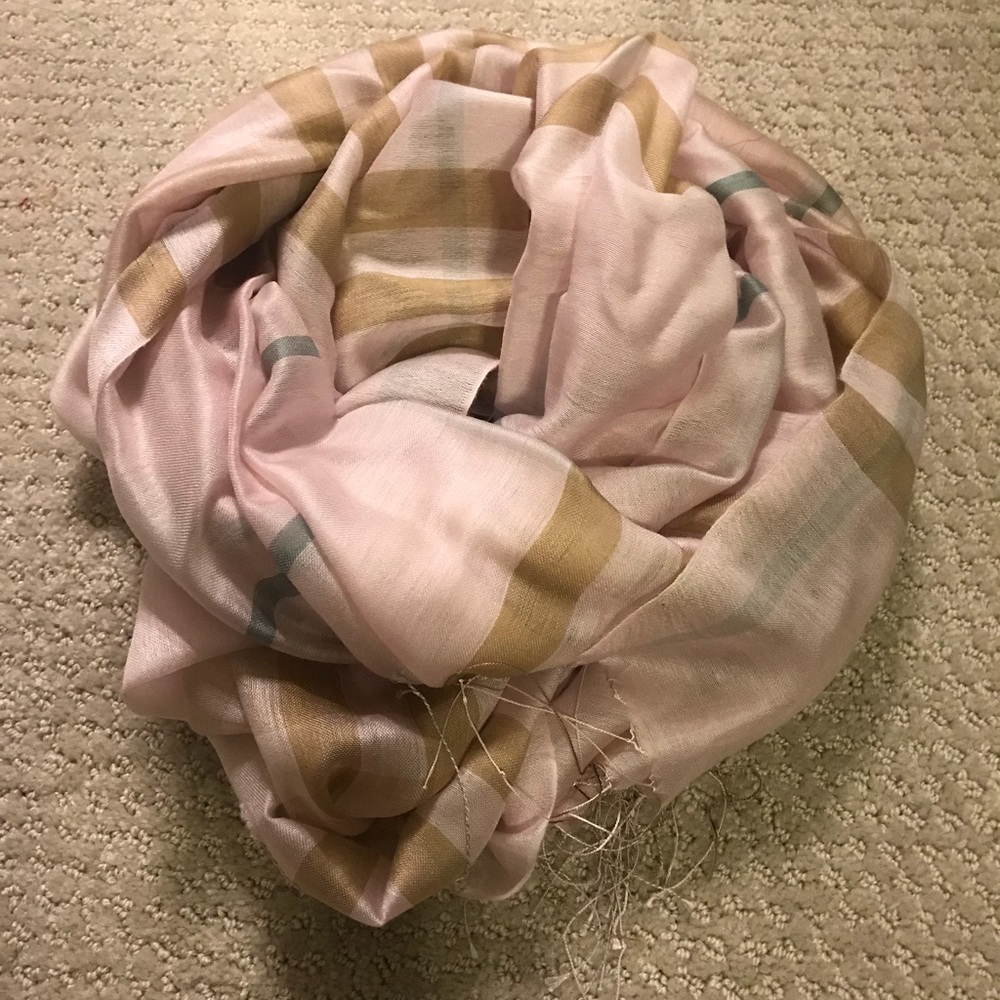 Brand new - Scarf